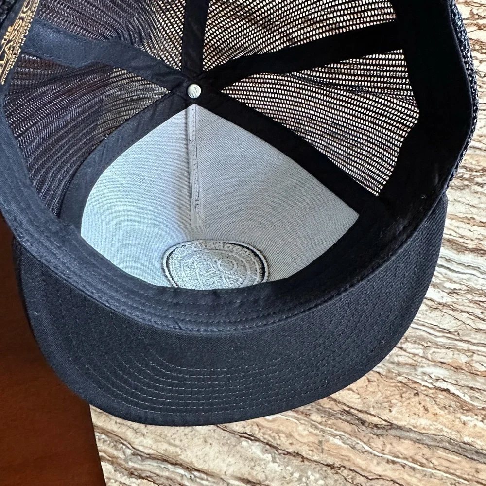 SnapBack hat - Picture 4 of 5